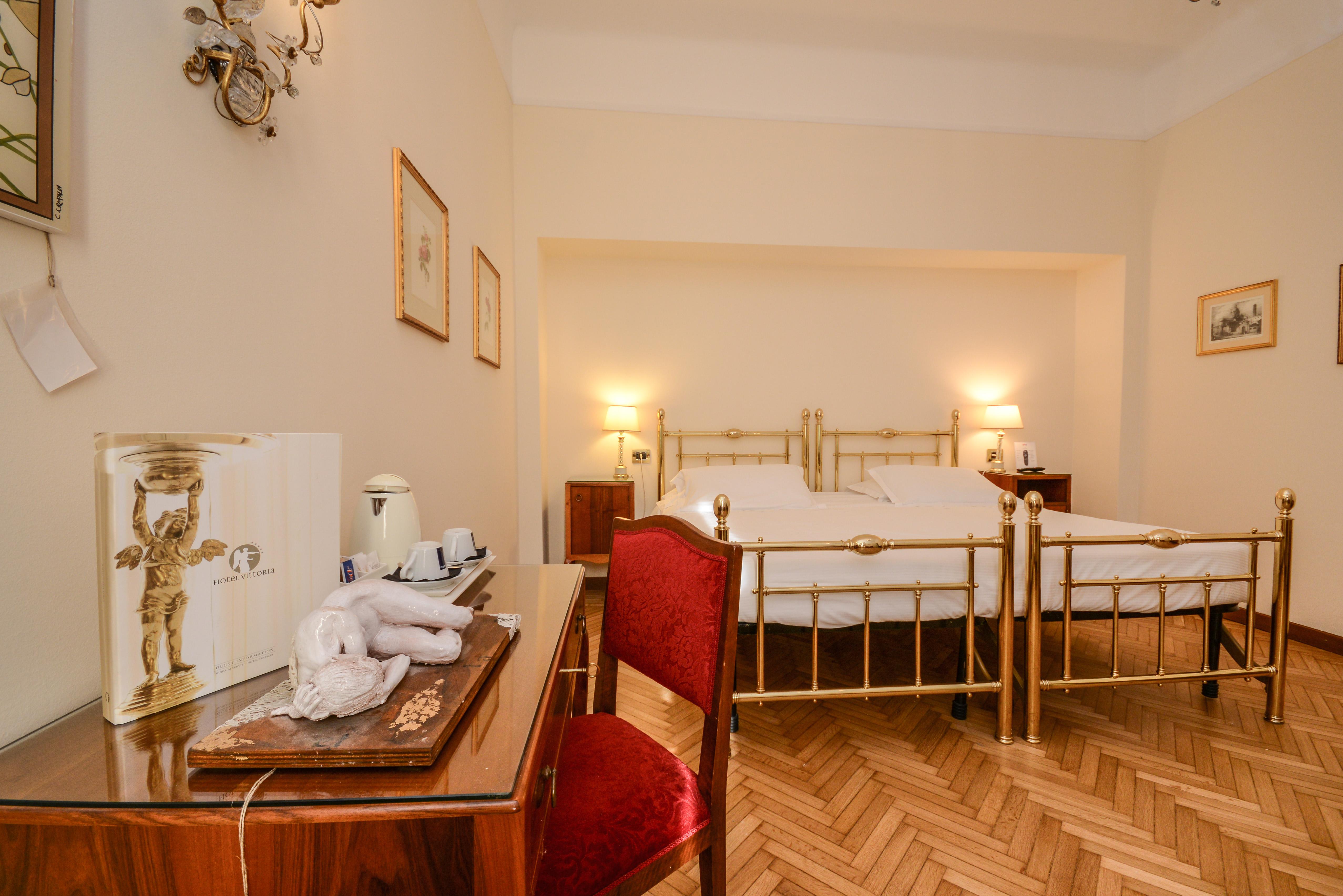 Hotel Vittoria Brescia Dış mekan fotoğraf A room at the hotel