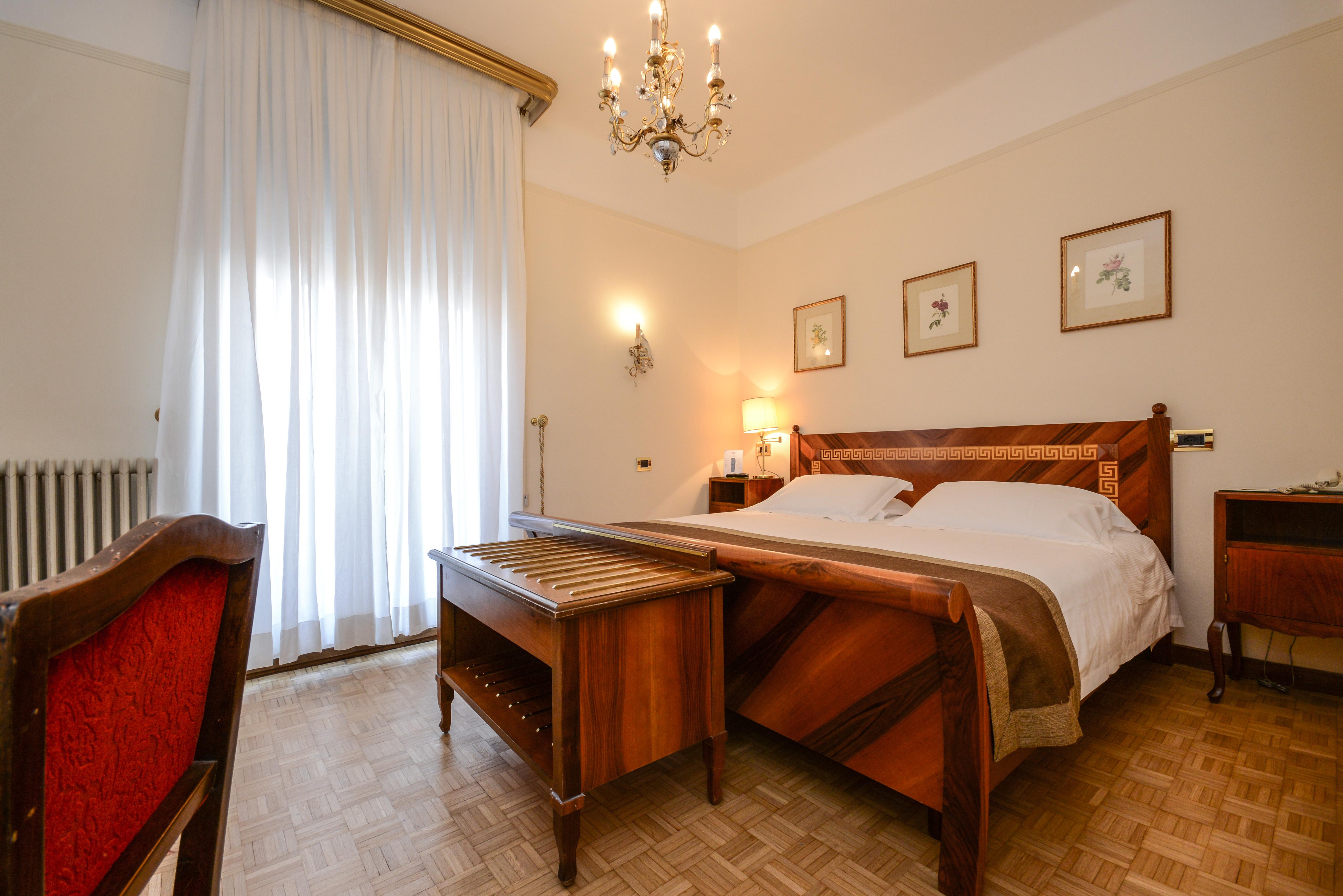 Hotel Vittoria Brescia Dış mekan fotoğraf A room at the hotel