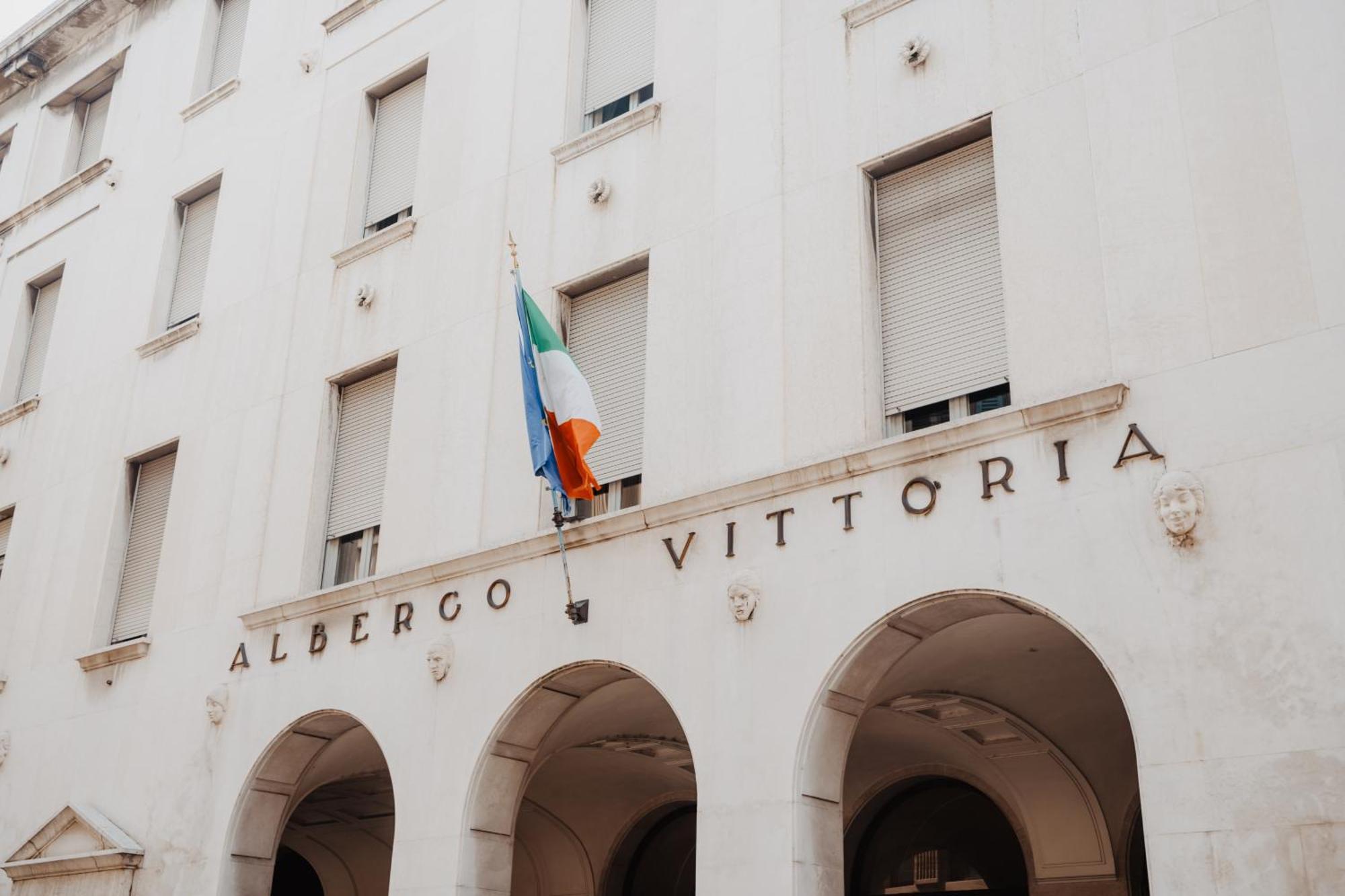 Hotel Vittoria Brescia Dış mekan fotoğraf