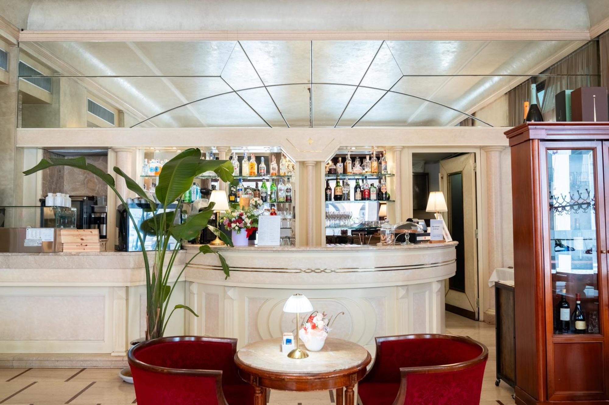 Hotel Vittoria Brescia Dış mekan fotoğraf